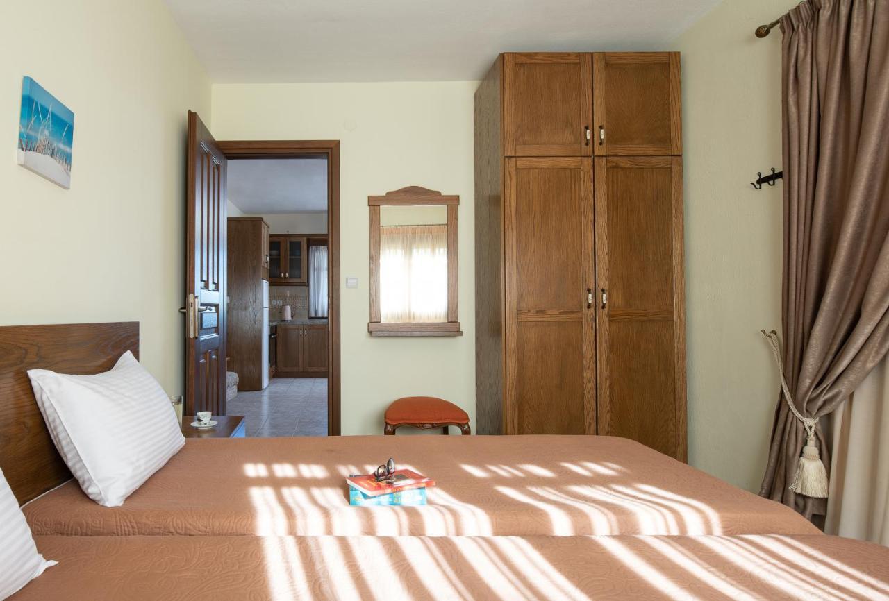Vetrinos Apartments Agios Nikolaos  Exterior photo